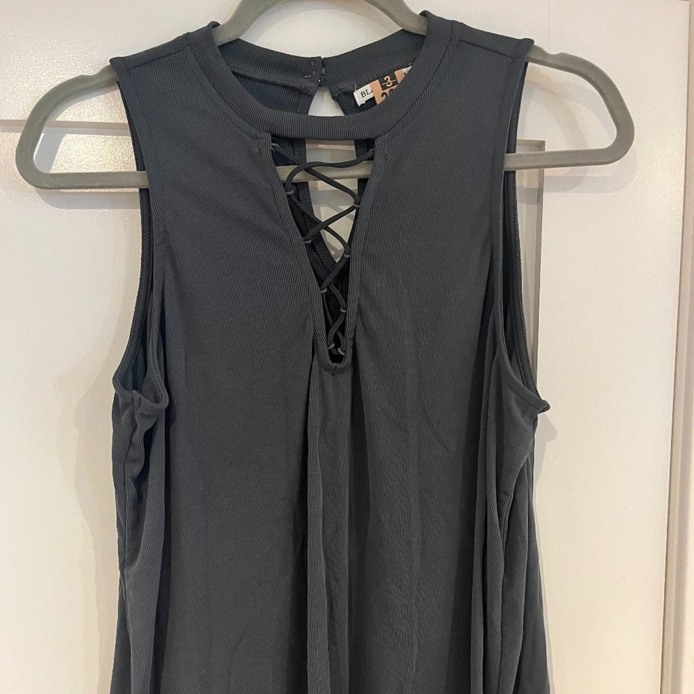 Super cute Grey tank!